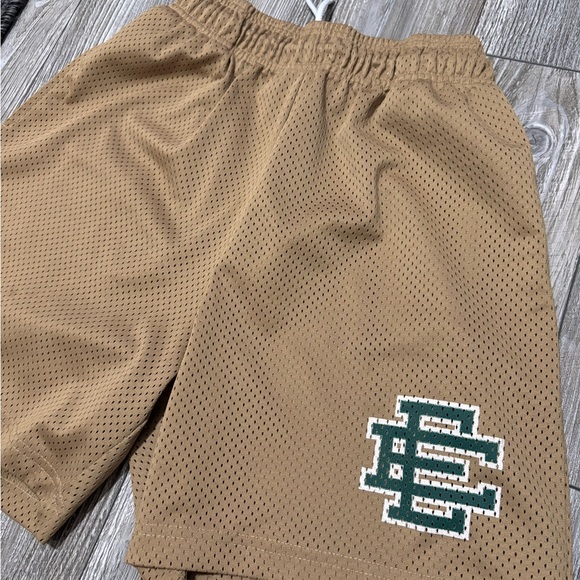 Eric Emanuel Gold Shorts Size Medium - Picture 4 of 4